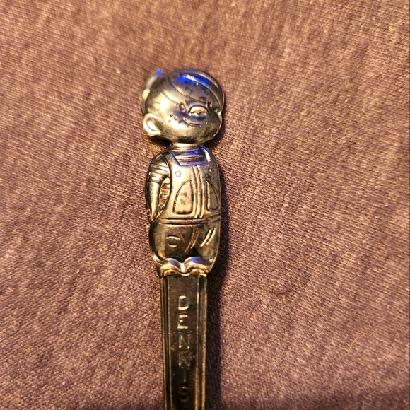 HSI OLD COMPANY PLATE IS DENNIS THE MENACE 6" BABY SPOON - Picture 5 of 7
